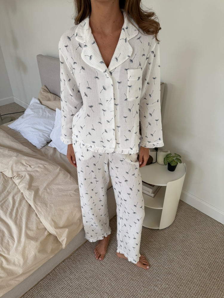 Muslin white pajama set with print