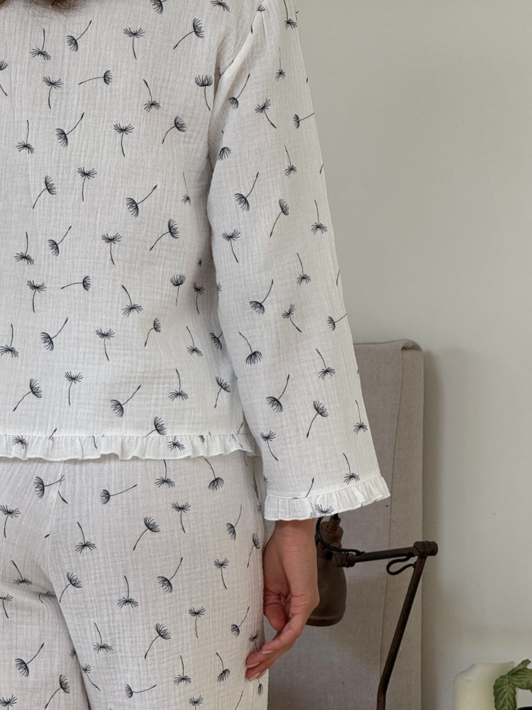 Muslin white pajama set with print