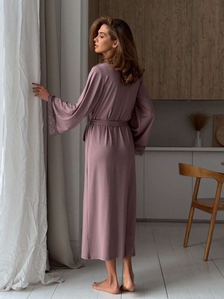 Long mocco lace robe