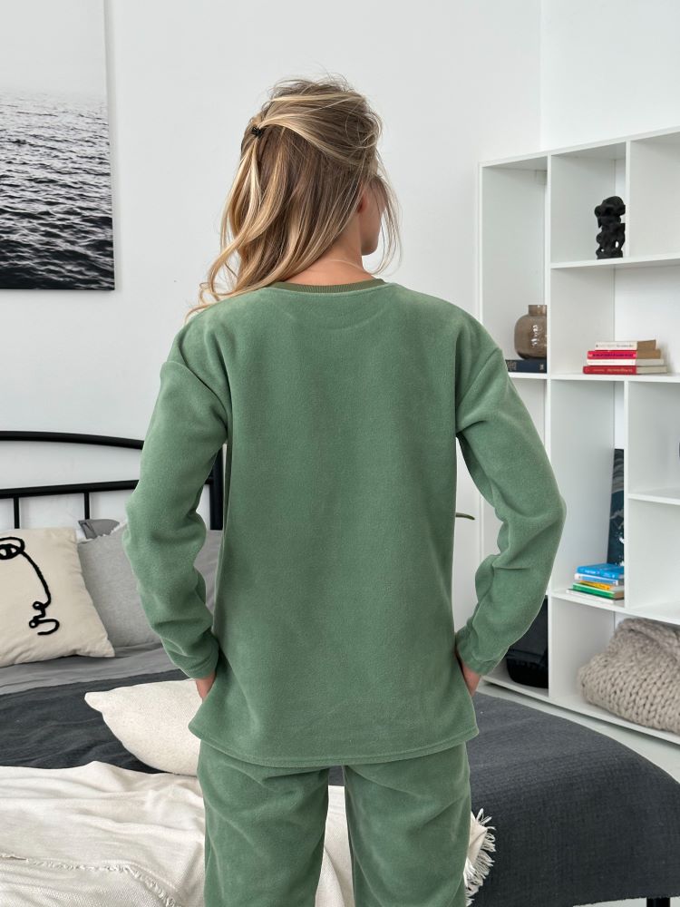 Women's fleece green pajamas set