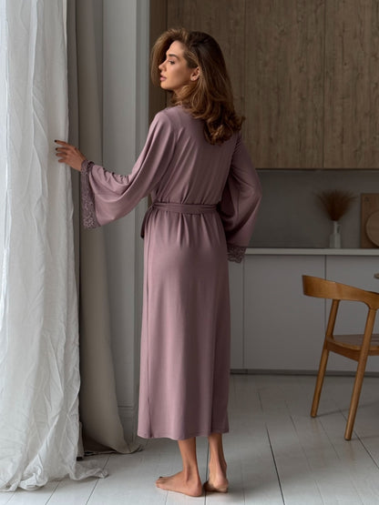 Long mocco lace robe