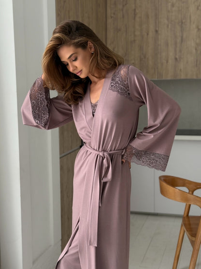Long mocco lace robe