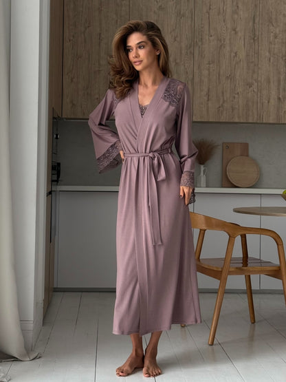 Long mocco lace robe