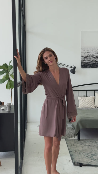 Elegant Lounge Robe in Coffee-Beige