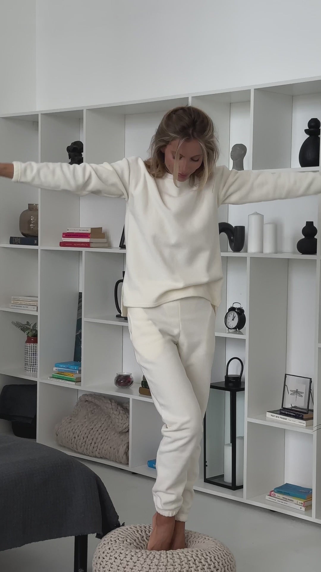 Women's fleece white pajamas