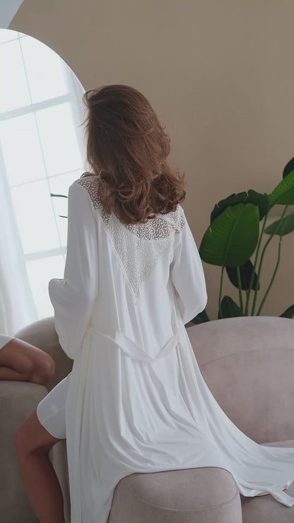 Robe and nightgown